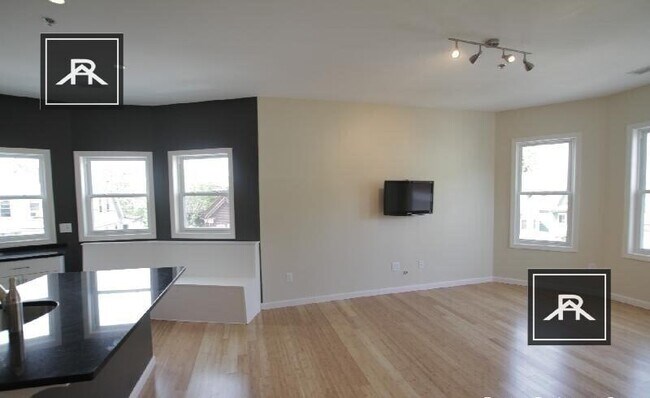 Building Photo - 4 bedroom in Allston MA 02134
