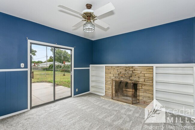 Foto del edificio - LARGE 3 Bedroom Home in North Wichita