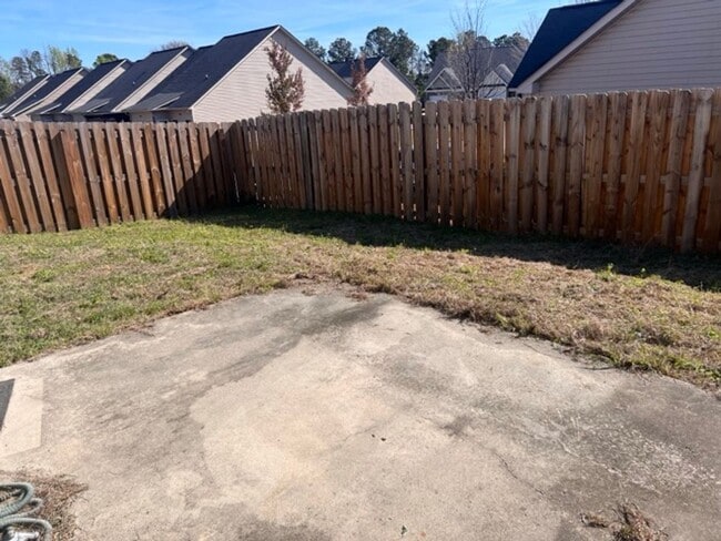 Building Photo - 338 High Meadows Pl