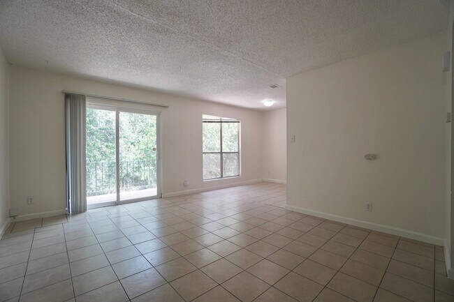 Building Photo - 2906 Sweeney Ln
