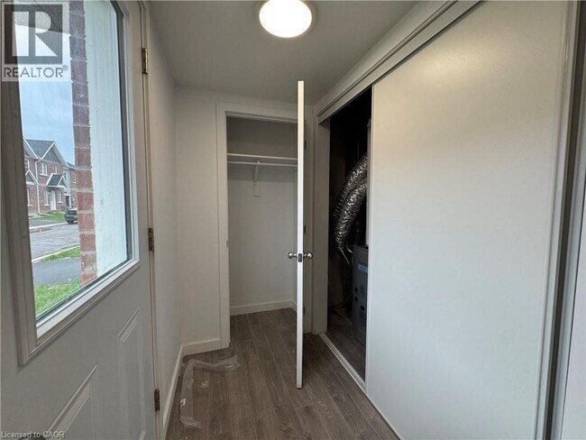 Building Photo - 99 HighRiver Trl