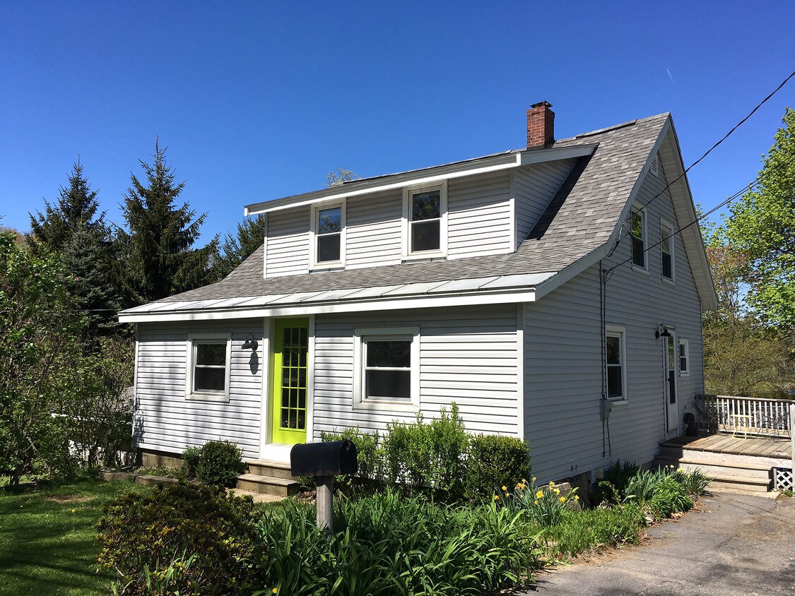 90 Government St, Kittery, ME 03904 House Rental in Kittery, ME