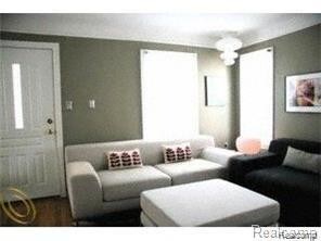 Primary Photo - 302 Marlin Ave