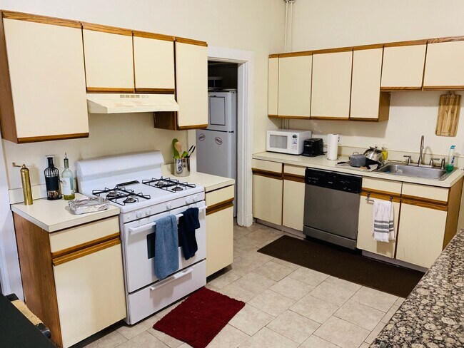 Foto del edificio - 1288 Commonwealth Ave