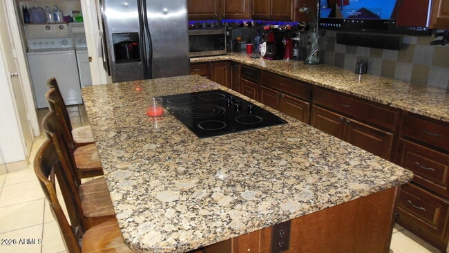 Foto del edificio - 1627 E Fremont Dr