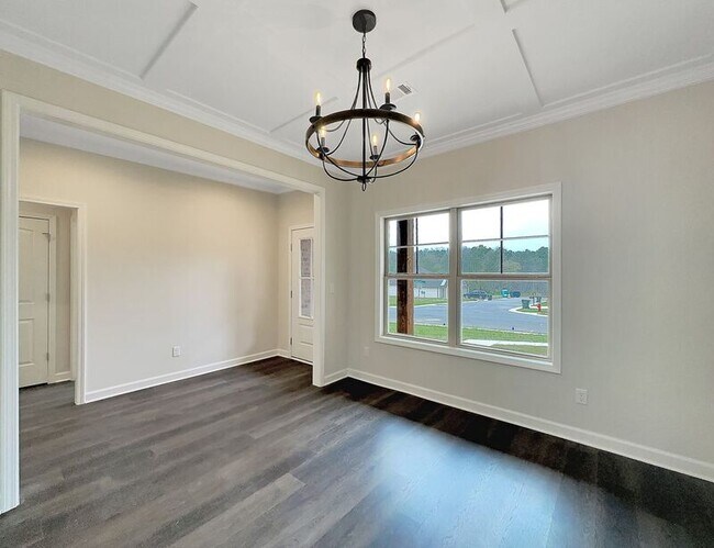 Building Photo - 5090 Summerfield Dr E