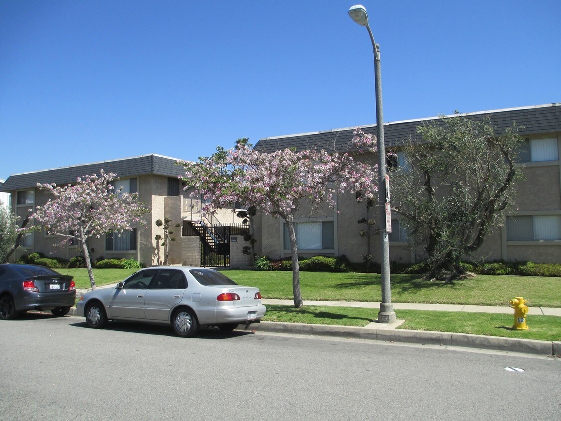 Foto del edificio - 4108 Deeboyar Ave