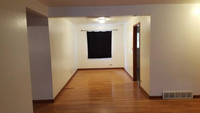 Dining Room - 739 N Linden Ave