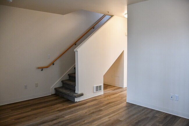 Foto del edificio - Glennwood Townhomes