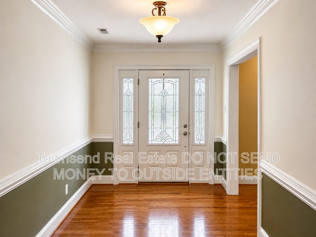 Building Photo - 342 Devane St
