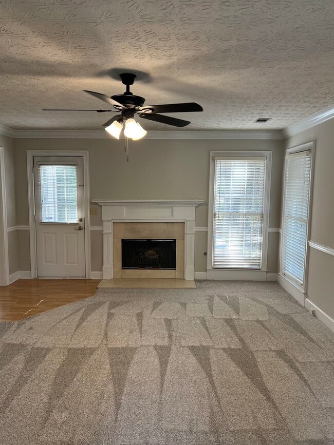 Building Photo - 700 Cirrus Ct
