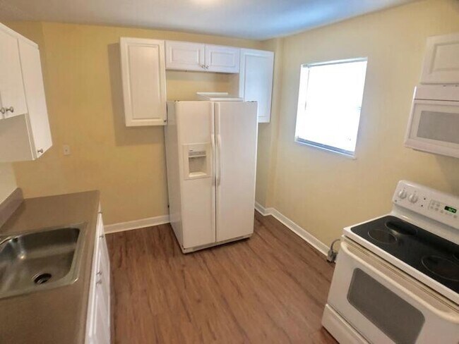 Foto del edificio - 1020 8th St S