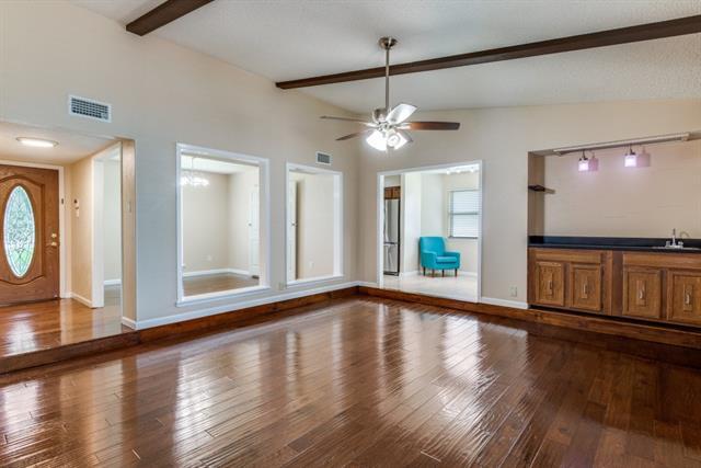 Building Photo - 2625 Briar Hill Dr