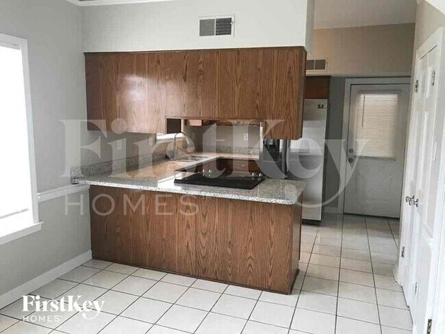 Foto del edificio - 3179 Birchton Glade Cove