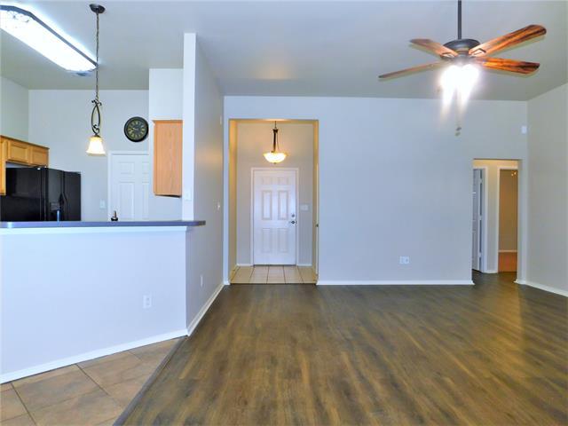 Foto del edificio - 3840 Chimney Rock Dr
