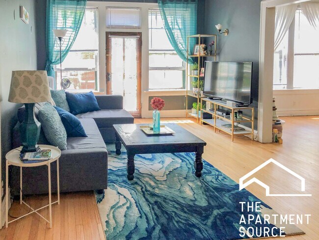 Foto del edificio - 436 W Surf St