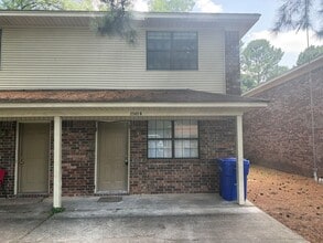 Building Photo - 2505 Simms St