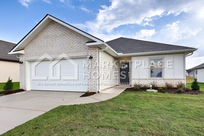 Foto del edificio - 325 McHenry Dr