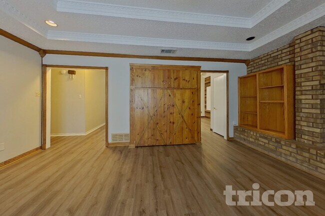Foto del edificio - 509 Live Oak Dr