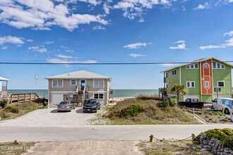 Building Photo - 1013 N Shore Dr