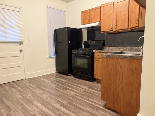 Foto del edificio - 11335 S Langley Ave