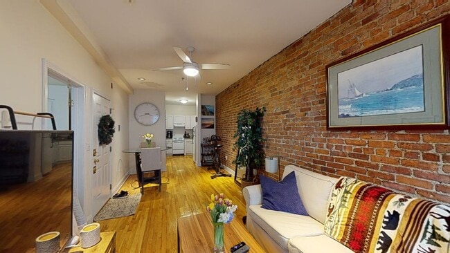 Building Photo - 103 Prince St