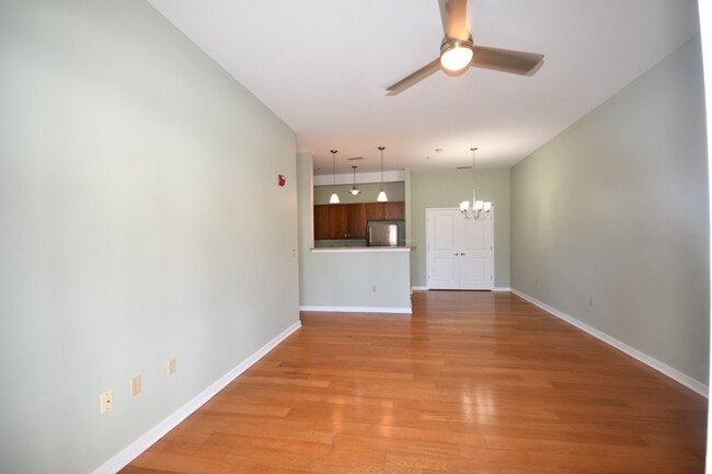Building Photo - 817 Flynn St