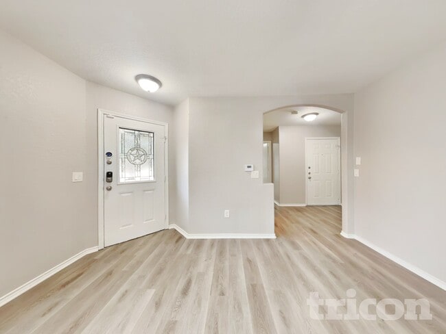 Foto del edificio - 6647 Hartnet Fields