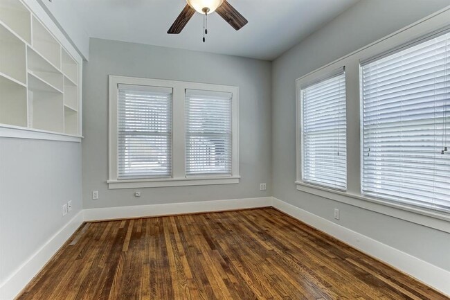 Building Photo - 2415 Huldy St