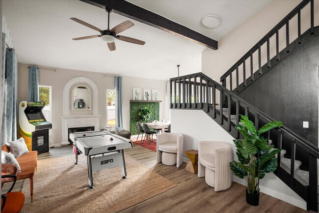 Foto del edificio - 15232 N 49th St