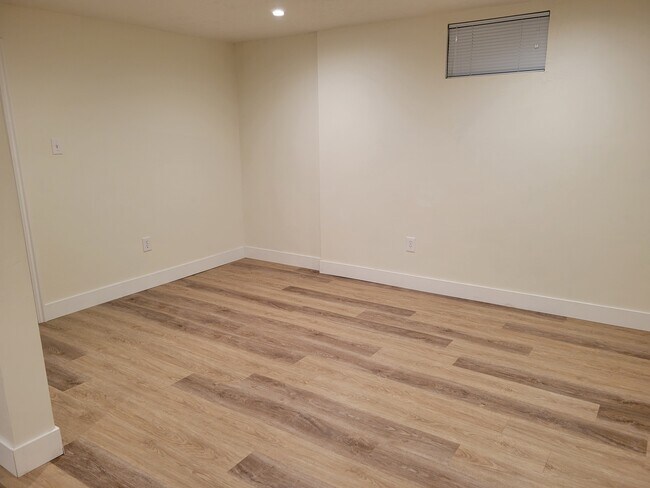 Sala de estar (vacía) - 256 E 800 N