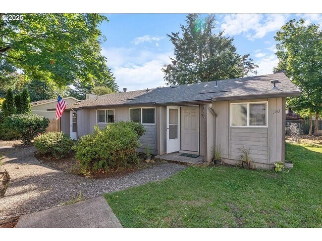 Photo - Lovely Gresham Duplex; Great Location! Townhome