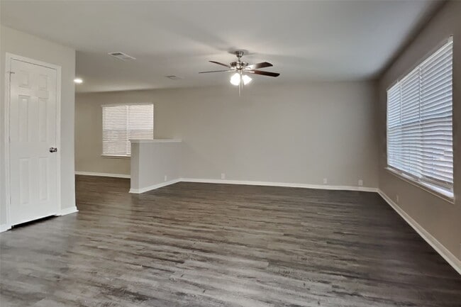 Building Photo - 11918 Solon Springs Dr