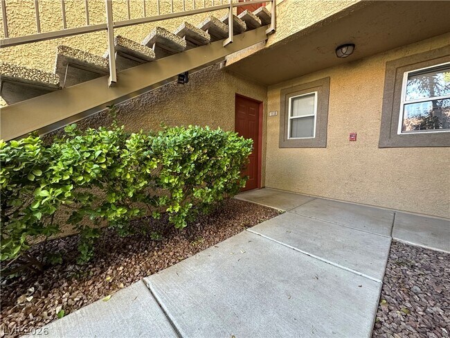 Foto del edificio - 2300 E Silverado Ranch Blvd
