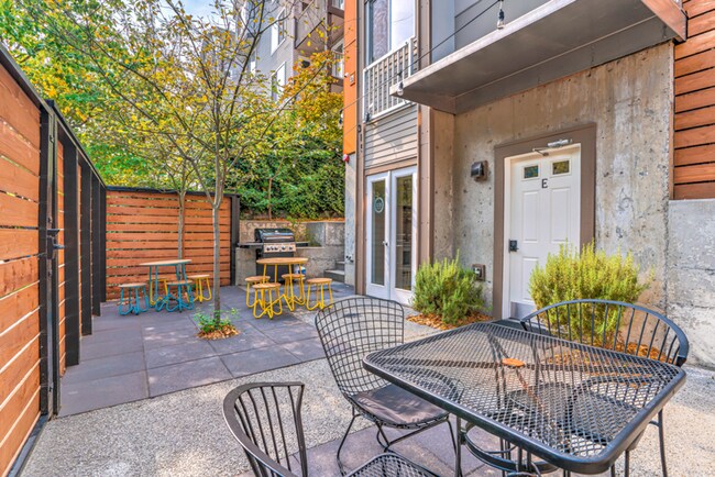 Foto del edificio - Soleil Apartments