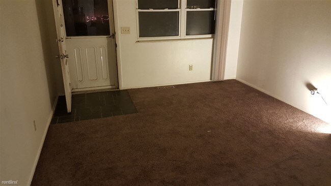 Foto del edificio - 5129 Hatfield Dr