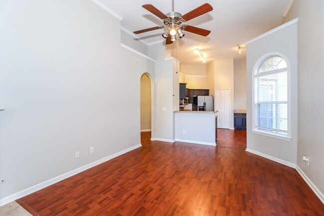 Foto del edificio - 9992 Misty Elm Dr