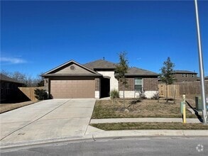 Building Photo - 10825 Seguin St