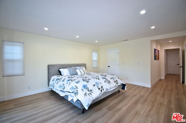 Foto del edificio - 1430 W Westmont Dr