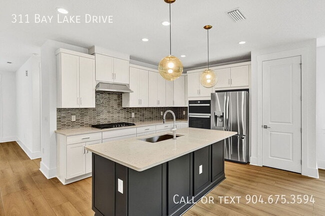 Foto del edificio - 311 Bay Lk Dr