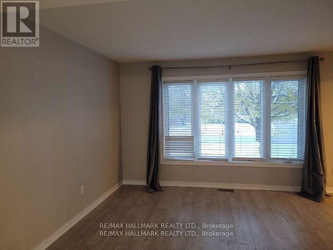 Building Photo - 20 Brown St