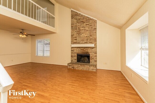Foto del edificio - 4231 Glen Ridge Dr
