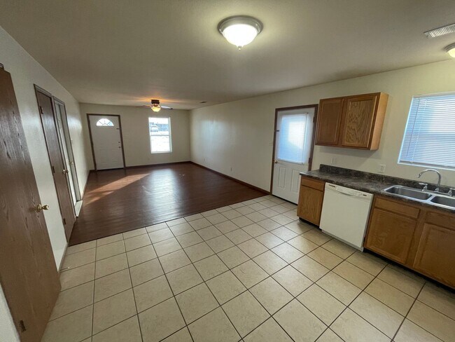 Foto del edificio - All Inclusive Duplex | 2 Bedroom | 1.5 Bathroom