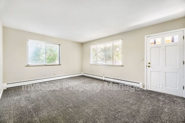 Building Photo - 1142 W Ida Ave