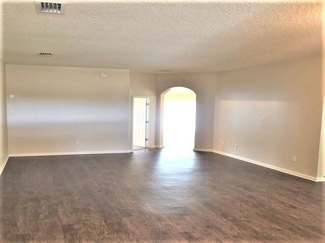 Foto del edificio - 2383 Creekfront Drive