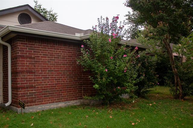 Foto del edificio - 7220 Blackthorn Dr