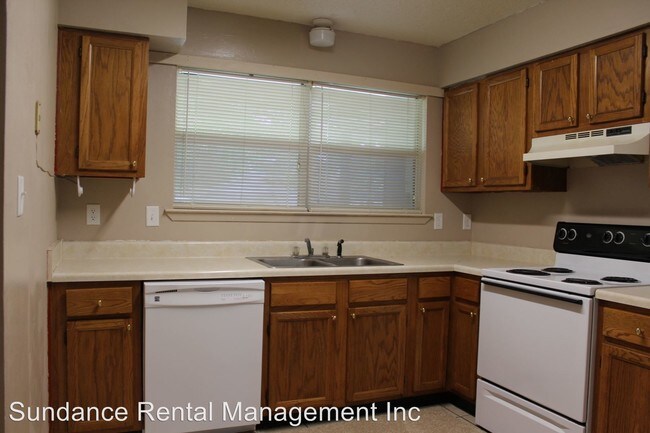 Foto del edificio - 3 br, 1.5 bath House - 1708 1st Avenue