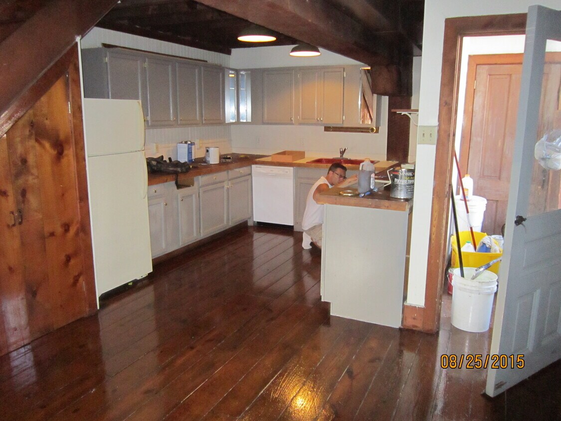 111 N Marshall St, Lancaster, PA 17602 Townhouse for Rent in