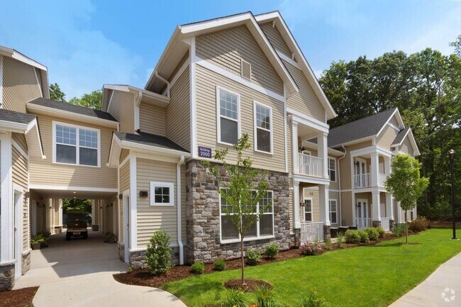 Fox Meadows Apartments under $600 - Cromwell, CT | Apartments.com