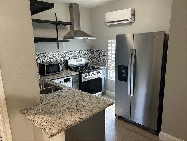 Foto del edificio - 5105 Sherman St